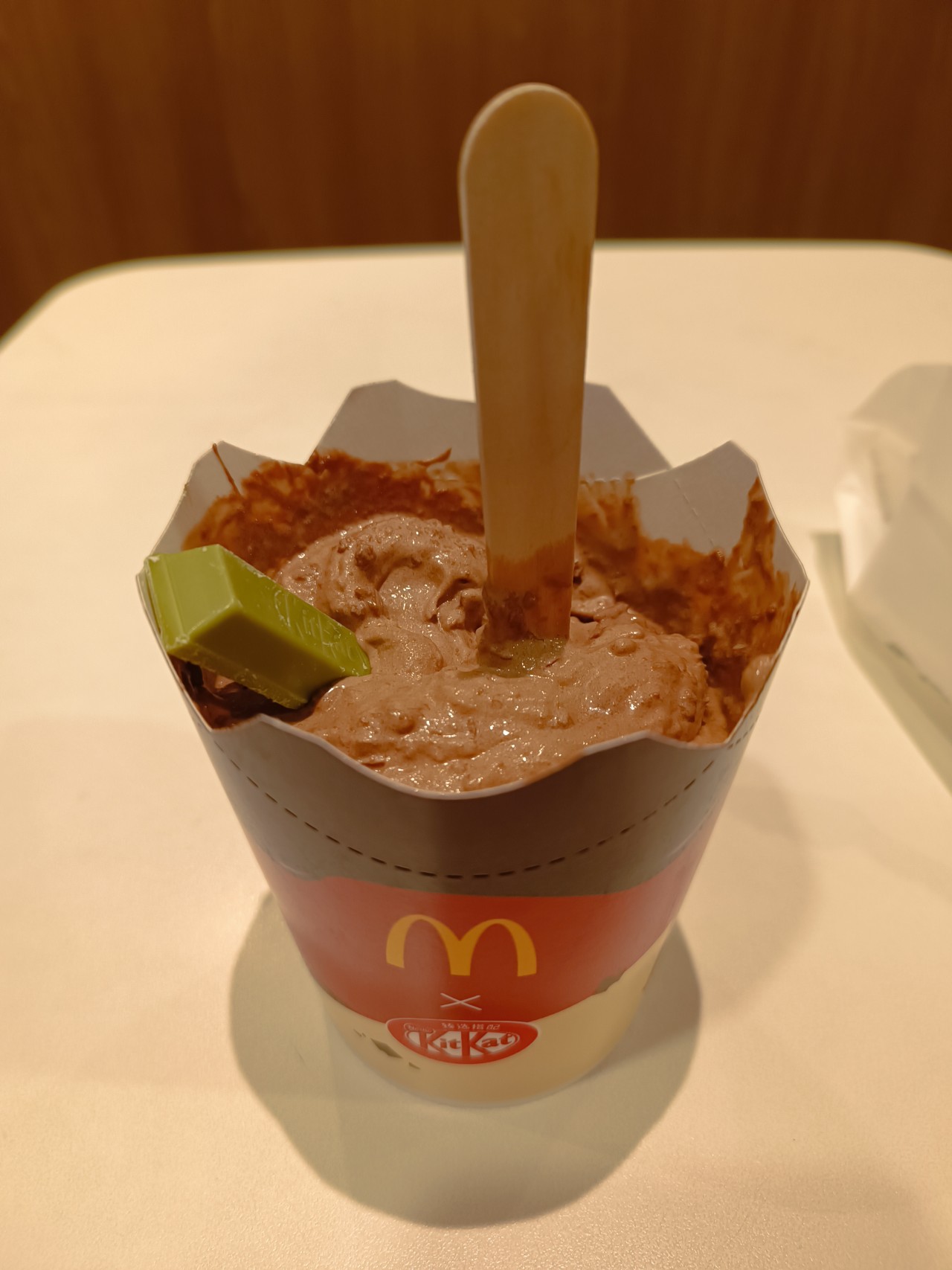 M记又和KitKat联名了